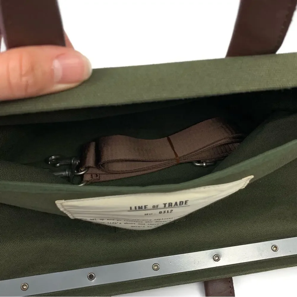 LINE OF TRADE Canvas Weekender Duffle Bag Olive Green